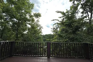 2064 Dartmore St, Pittsburgh, PA 15210 - Photo 41