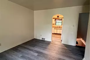 2064 Dartmore St, Pittsburgh, PA 15210 - Photo 7
