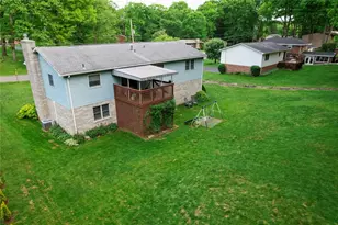 213 Cherokee Dr, Center Township, PA 16001 - Photo 7