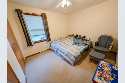213 Cherokee Dr, Center Township, PA 16001 - Photo 23