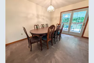 213 Cherokee Dr, Center Township, PA 16001 - Photo 15
