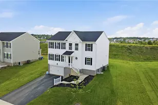 2654 Salerno Dr, Collier Township, PA 15071 - Photo 3