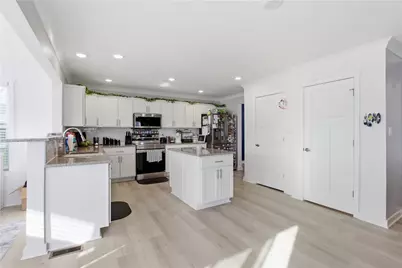 2654 Salerno Dr, Collier Township, PA 15071 - Photo 19