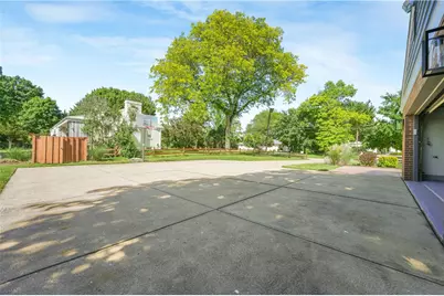 6 Old Farm Rd, Rosslyn Farms, PA 15106 - Photo 5