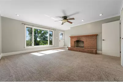 6 Old Farm Rd, Rosslyn Farms, PA 15106 - Photo 19