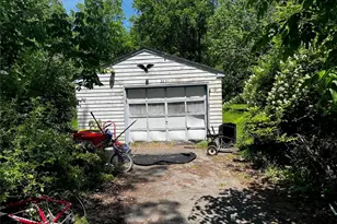 3651 Sample Rd, Hermitage, PA 16148 - Photo 9