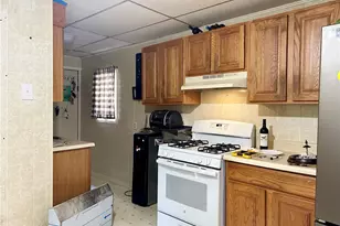 379 Walnut St, Pittsburgh, PA 15238 - Photo 13