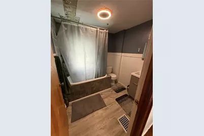 908 Hazen St, New Castle, PA 16105 - Photo 9