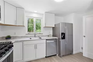 11834 Joan Dr, Pittsburgh, PA 15235 - Photo 13