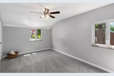 11834 Joan Dr, Pittsburgh, PA 15235 - Photo 17