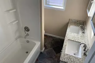 1258 Illinois Ave, Pittsburgh, PA 15216 - Photo 23