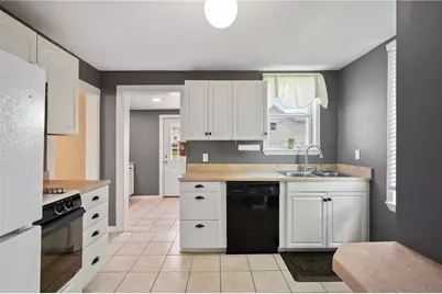 421 Sewickley St, Southwest Greensburg Boro, PA 15601 - Photo 9