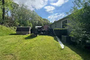 421 Tivoli Rd, Pittsburgh, PA 15239 - Photo 29