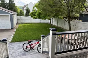 884 Thorn St, Sewickley, PA 15143 - Photo 3