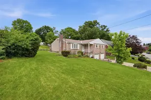 166 Glenhurst Dr, Verona, PA 15147 - Photo 49