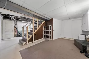 2007 Elmbrook Ln, Scott Township, PA 15243 - Photo 37