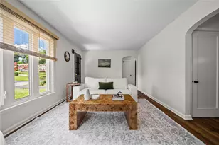 2007 Elmbrook Ln, Scott Township, PA 15243 - Photo 9