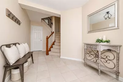 433 Georgetown Court, Seven Fields Boro, PA 16046 - Photo 5