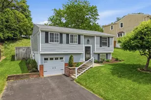 228 Rampart Blvd, Pittsburgh, PA 15068 - Photo 1