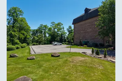 2525 Greensburg Pike #203, Pittsburgh, PA 15221 - Photo 19