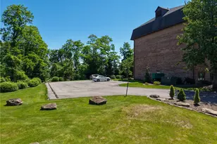 2525 Greensburg Pike, Pittsburgh, PA 15221 - Photo 19