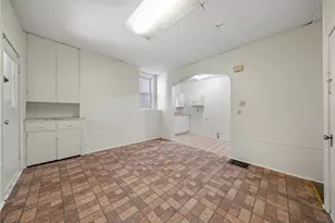 5624 Woodmont St, Pittsburgh, PA 15217 - Photo 29