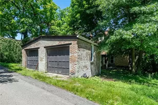 5624 Woodmont St, Pittsburgh, PA 15217 - Photo 35