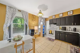 5624 Woodmont St, Pittsburgh, PA 15217 - Photo 17