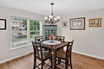 3092 Meadowbrook Ct, Hampton, PA 15044 - Photo 5