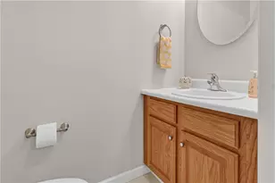 3092 Meadowbrook Ct, Hampton, PA 15044 - Photo 17