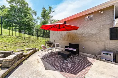765 Robbins Station Rd, North Huntingdon, PA 15642 - Photo 5