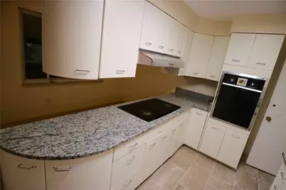 2570 Mount Royal Rd, Pittsburgh, PA 15217 - Photo 11