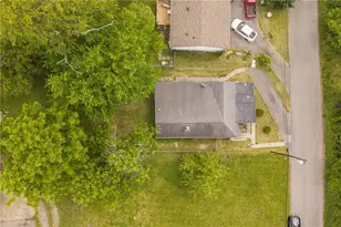 5409 Willow St, Bethel Park, PA 15102 - Photo 9