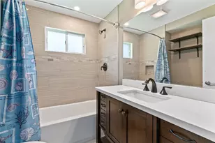 504 Long Dr, Pittsburgh, PA 15241 - Photo 13