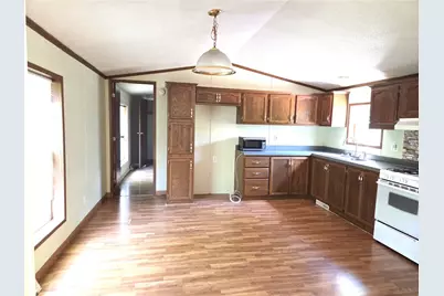 132 Maplehurst Dr, Raccoon Township, PA 15001 - Photo 3