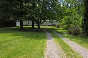 132 Maplehurst Dr, Raccoon Township, PA 15001 - Photo 17