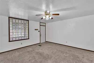 204 Johnston Ave, Pittsburgh, PA 15207 - Photo 9