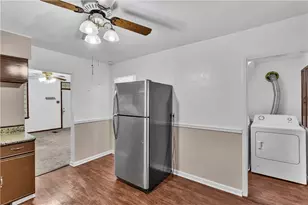 204 Johnston Ave, Pittsburgh, PA 15207 - Photo 13