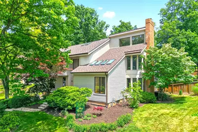 105 Northbrook Dr, Pine Township, PA 15044 - Photo 3