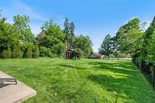 4 E Club Dr, Pittsburgh, PA 15236 - Photo 23
