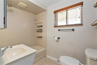 5690 Florida Ave, Bethel Park, PA 15102 - Photo 11