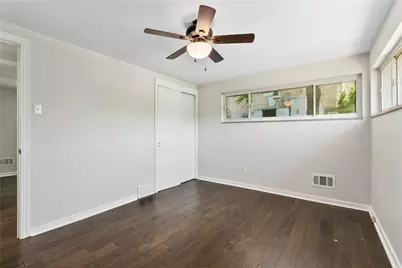 5690 Florida Ave, Bethel Park, PA 15102 - Photo 15