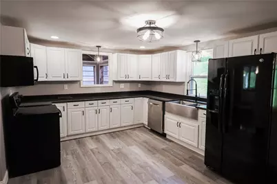 989 Blackhawk Rd, Beaver Falls, PA 15010 - Photo 11