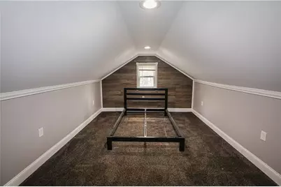 989 Blackhawk Rd, Beaver Falls, PA 15010 - Photo 5