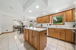 415 Primrose Dr, Unity Township, PA 15601 - Photo 5