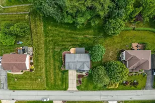 415 Primrose Dr, Unity Township, PA 15601 - Photo 37