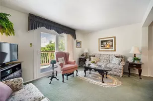 36 Shadow Dr, Pittsburgh, PA 15227 - Photo 5
