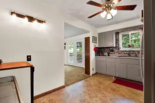 5 Shawnee Dr, Hempfield Township, PA 15601 - Photo 11