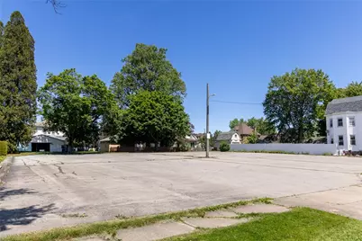 313 N Broad St, Grove City Boro, PA 16127 - Photo 9