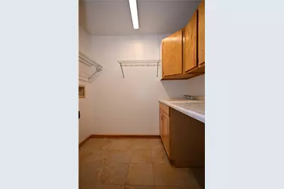 2381 Mount Vernon Ave, Murrysville, PA 15632 - Photo 13